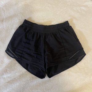 Lululemon Hotty Hot Low-Rise Lined Short 4"